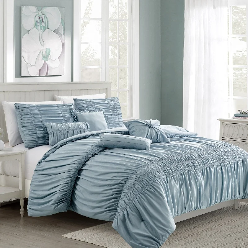 Duck down comforters with a softer feel and good warmth retentionShatex 7 piece Polyester bedding comforter sets