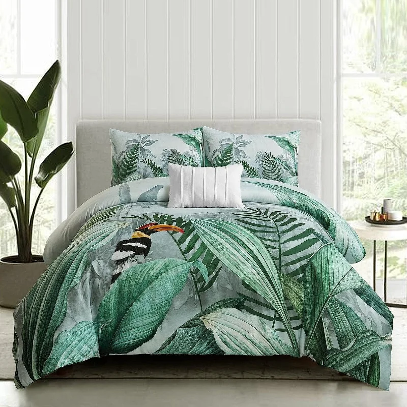 Duck down comforters with a softer feel and good warmth retentionStyle Quarters 4pc Comforter Set 100% Microfiber Polyester-1 Comforter+2 Pillowcases+1 Decorative Pillow-King