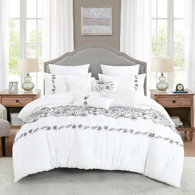 Goose down comforters known for their superior quality and insulationJuturna Luxury 7 Piece Comforter