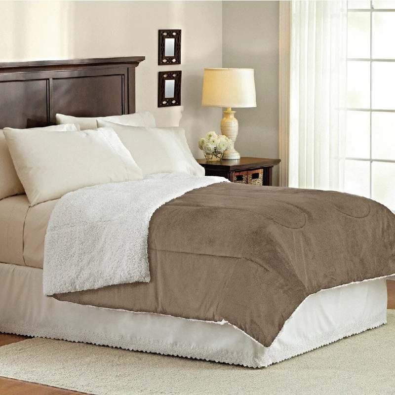 Goose down comforters known for their superior quality and insulationFaux Micromink Reverse to Sherpa Comforter