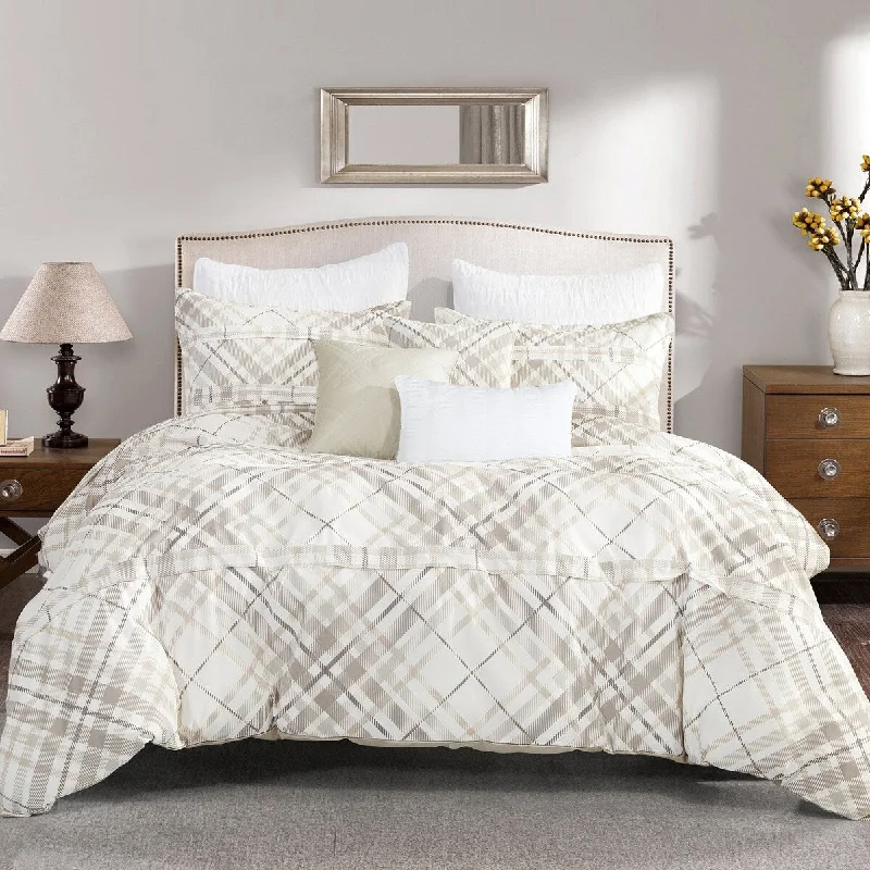 Full - size comforters suitable for full - sized beds in guest rooms or small bedroomsFabia Luxury 7 Piece Comforter