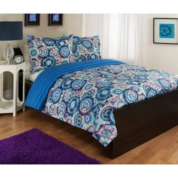 Latex - filled comforters with a bouncy texture and good supportByron Comforter Set