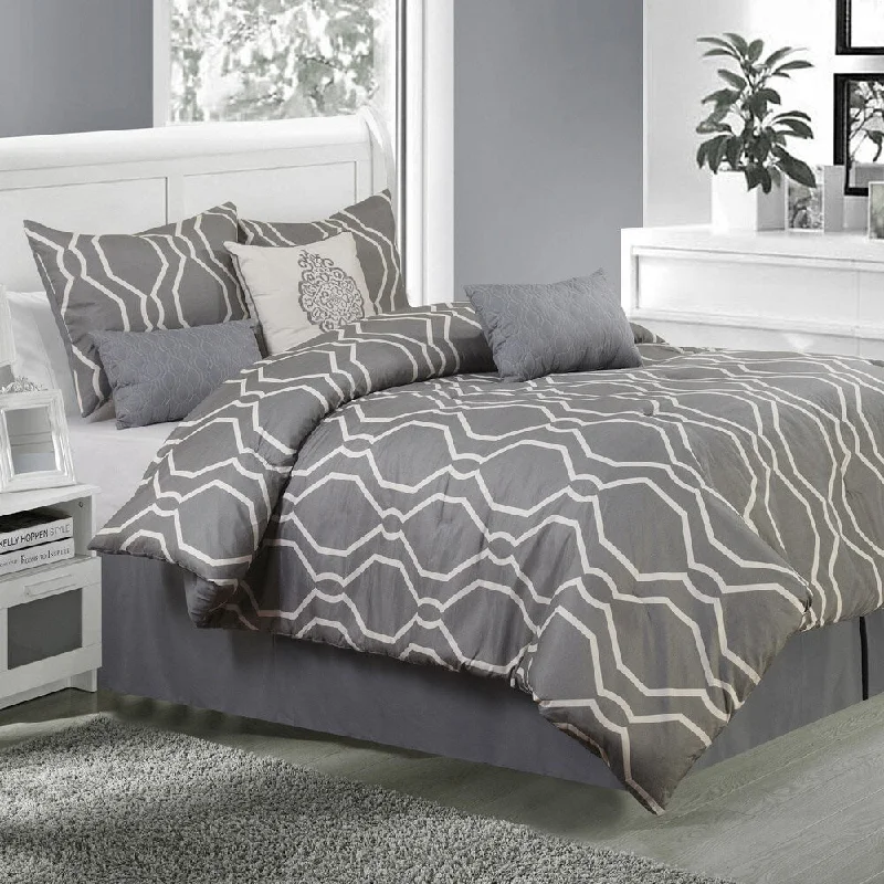 Latex - filled comforters with a bouncy texture and good supportNanshing Fiona 7 Piece Comforter Set