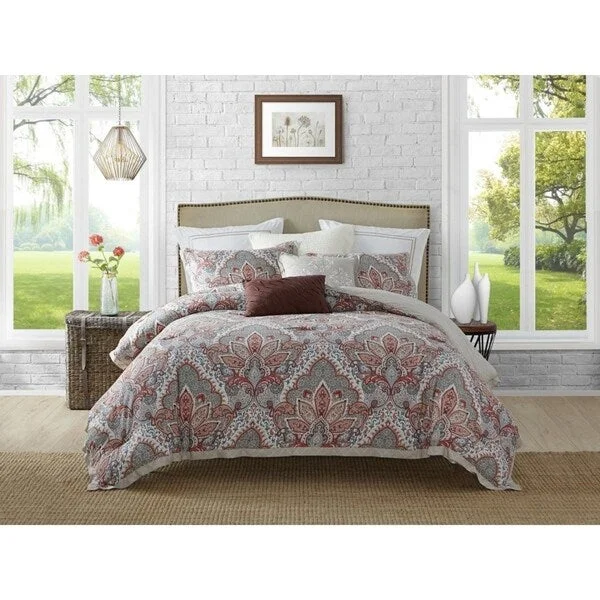 Goose down comforters known for their superior quality and insulationEllen Tracy 5Piece Upton Park Cotton Reversible Comforter Set