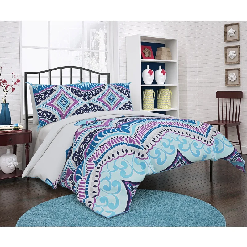 Duck down comforters with a softer feel and good warmth retentionVue Utopia Reversible Cotton 3-piece Comforter Set