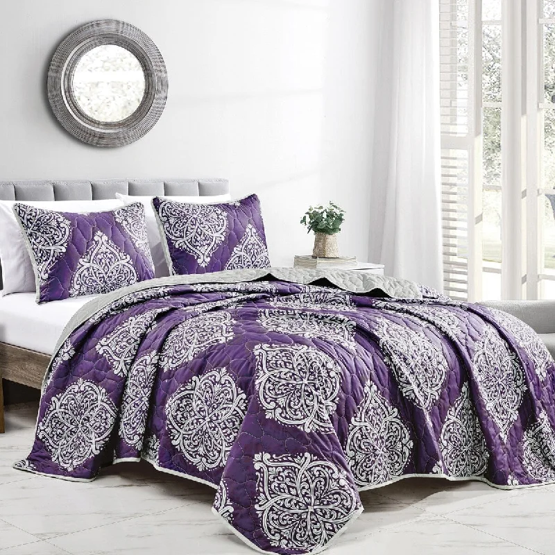 Latex - filled comforters with a bouncy texture and good supportWellco Bedding Comforter Set 3 Piece All Season,Purple