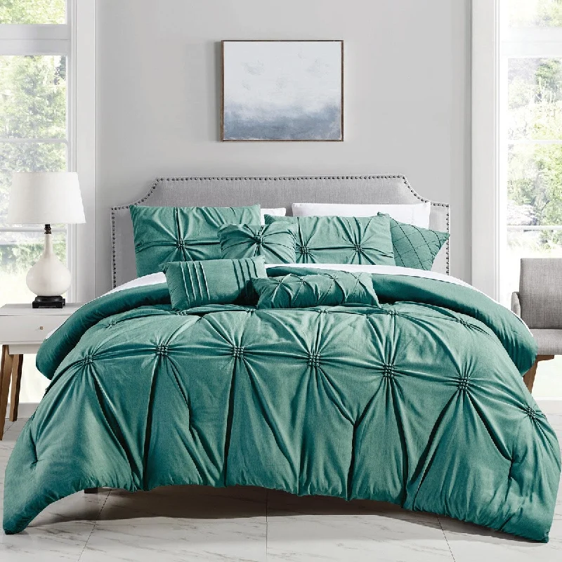 Full - size comforters suitable for full - sized beds in guest rooms or small bedroomsVAR Luxury 7 Piece Comforter